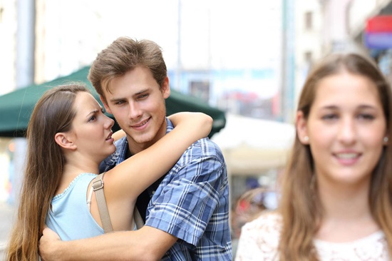�qu� hacer con un hombre ojo alegre?